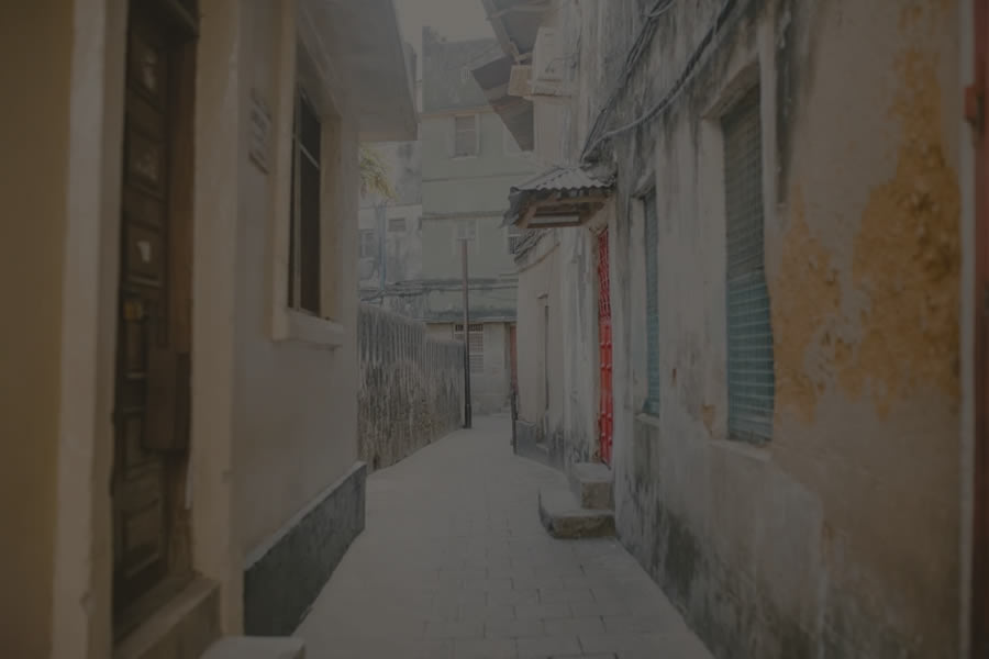 Vibrant streets of Stone Town, Zanzibar – rich in history and culture. Rent a car with us to explore this iconic area and more of Zanzibar at your own pace